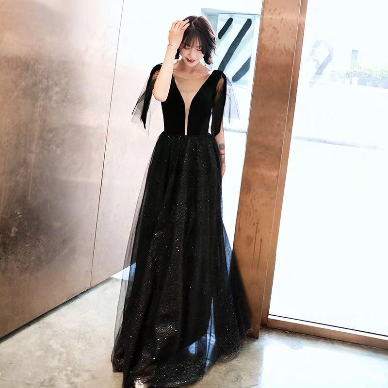 Elegant black maxi on sale dress