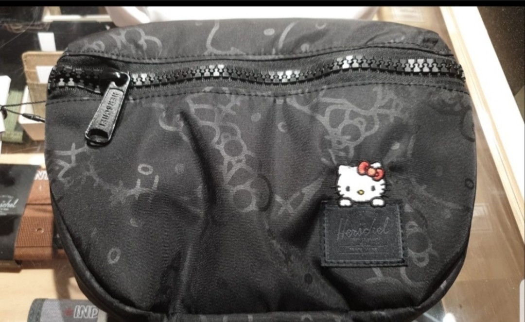 Herschel Hello Kitty Waist Pouch, Women's Fashion, Bags & Wallets