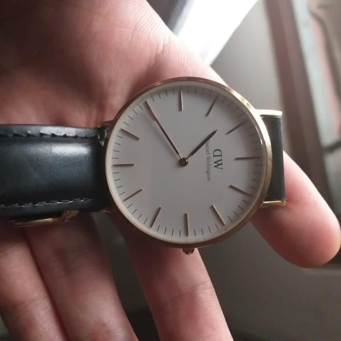Jam Daniel Wellington 30mm