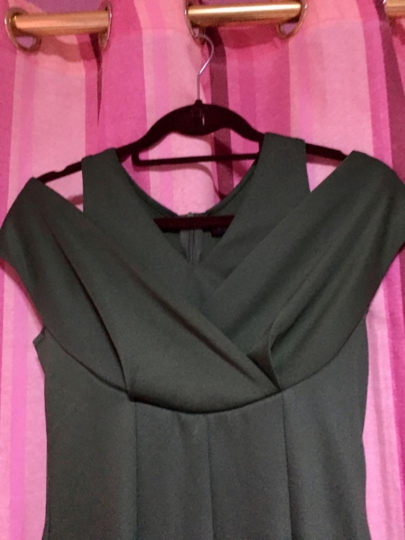 Karimadon green dress (Category: Dresses) located in Manila. Submitted by sunshineglaze (Listing ID 260087958, Image 2). Description: Used once only...