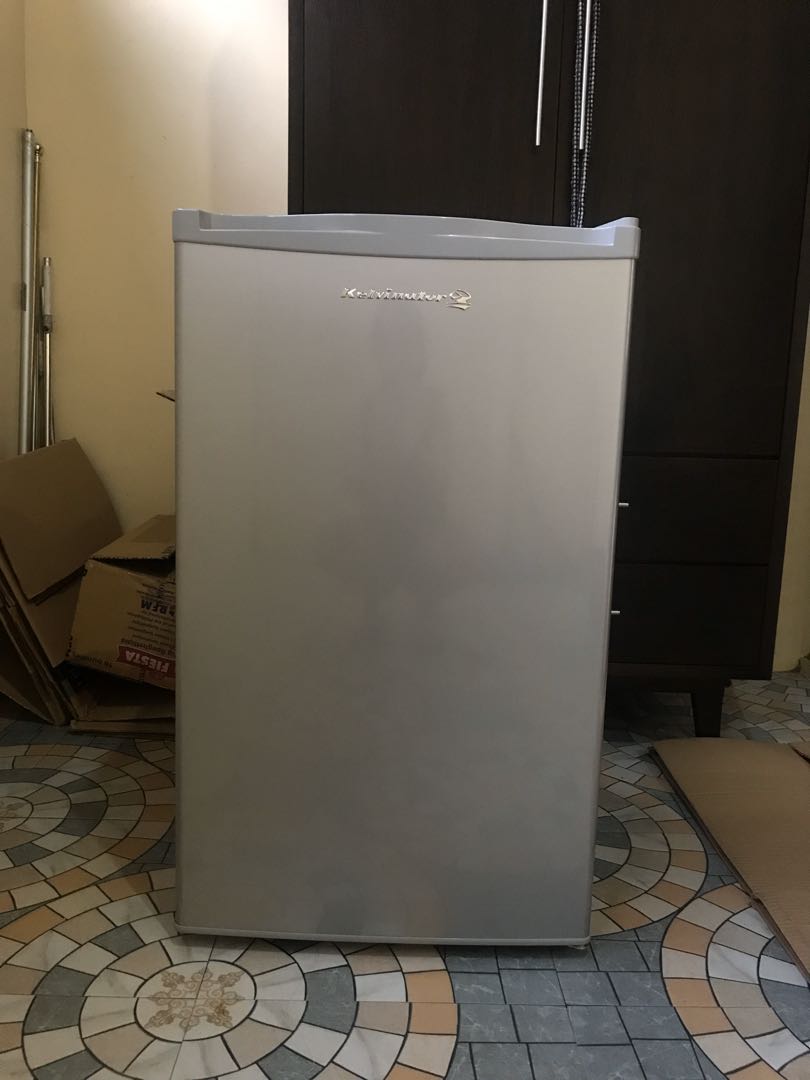 kelvinator mini refrigerator price