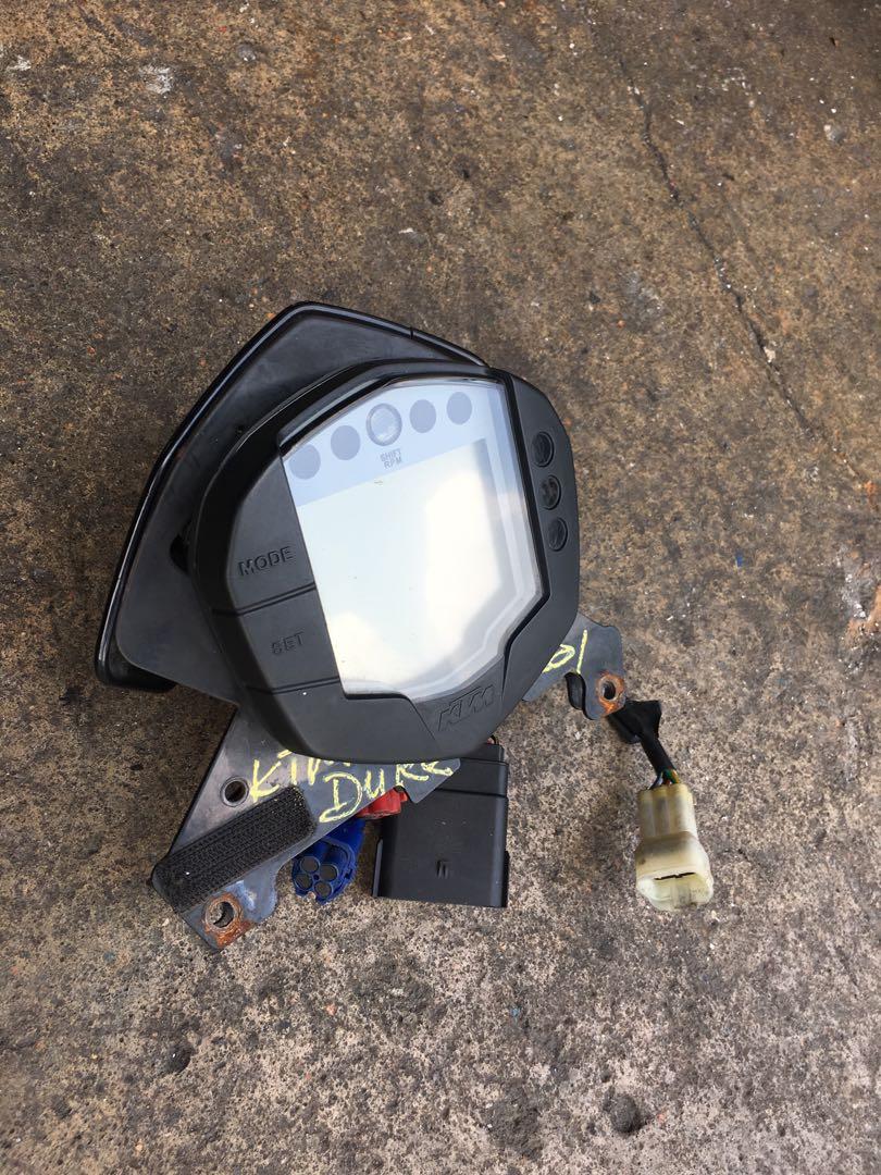 duke 200 speedometer cover