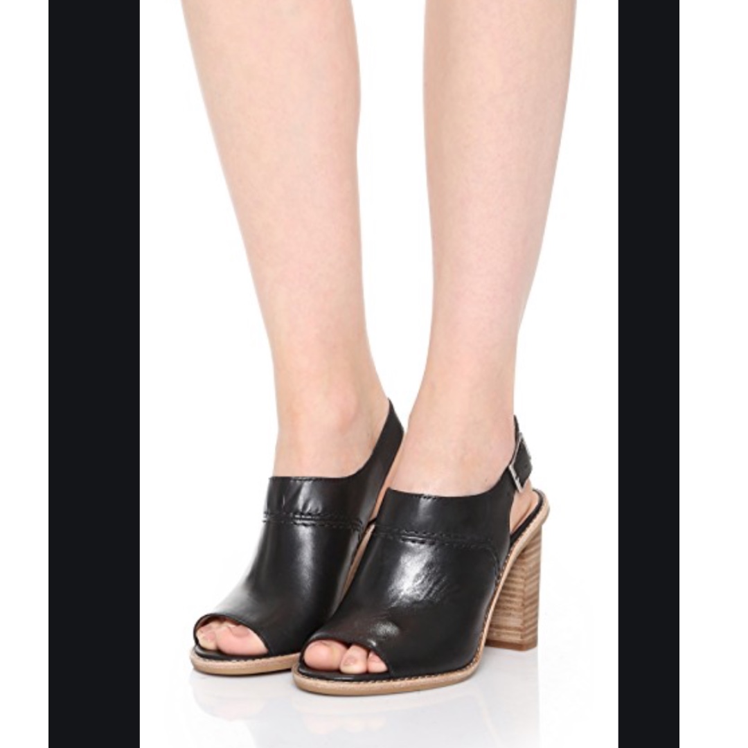 Madewell Cary Sandal in Black Leather Women s Fashion Footwear