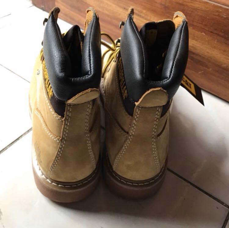 Original Caterpillar Safety Shoes from Oman, Men's Fashion, Footwear