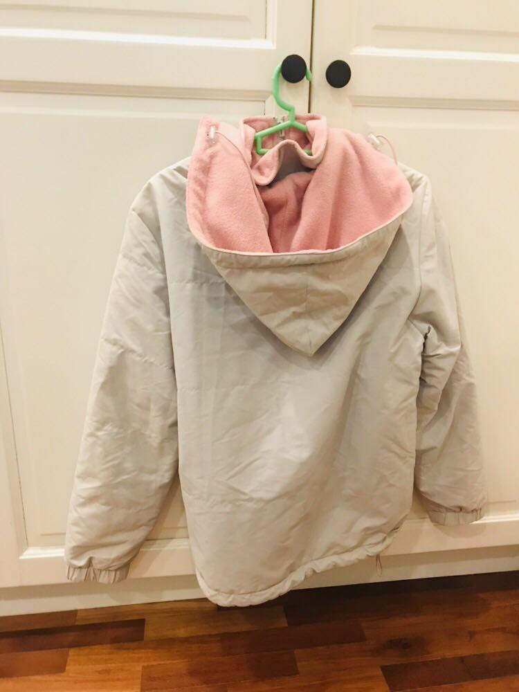 Reversible jacket (Category: Coats, Jackets and Outerwear) located in Kuala Lumpur. Submitted by samsonite (Listing ID 260124752, Image 2). Description: 2-way reversible jacket Fleece material on the pink side Warm enough for winter with layering .
