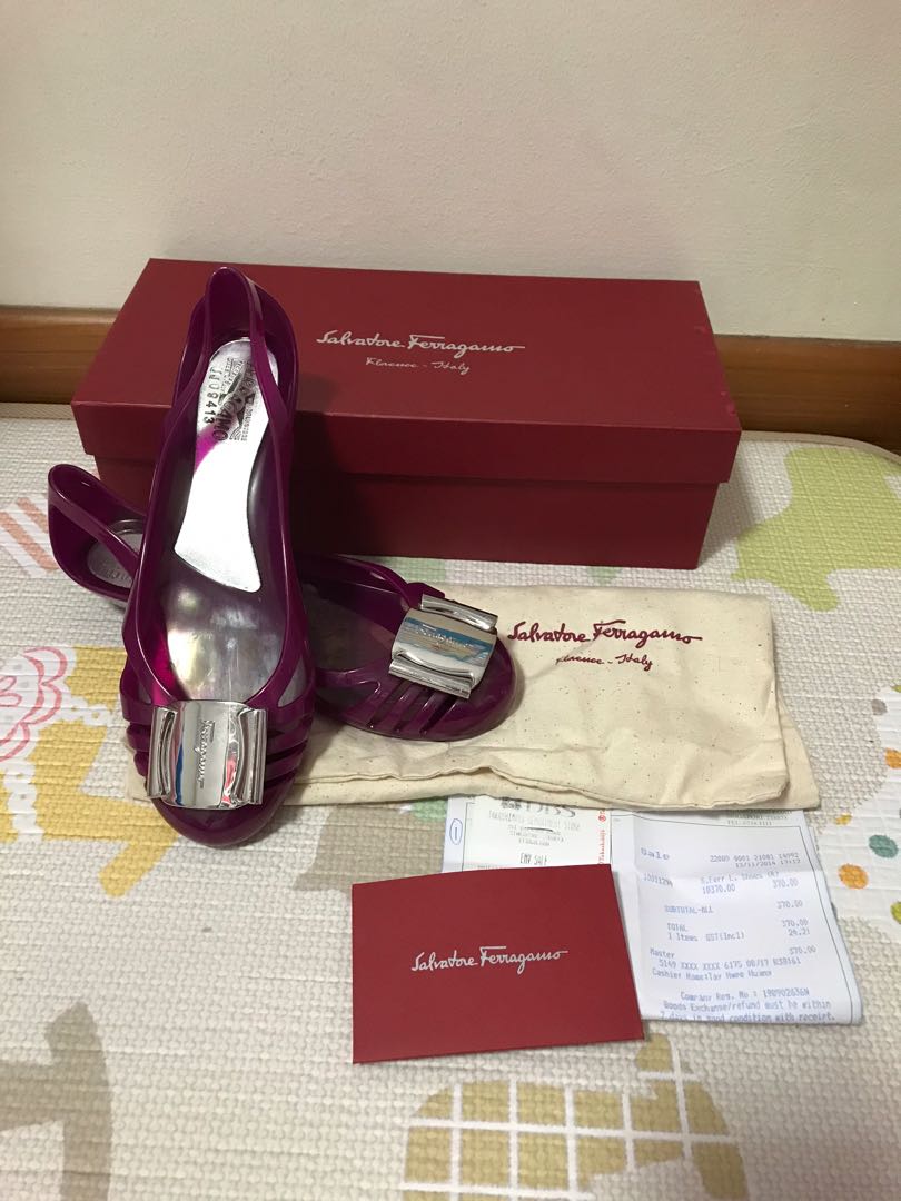 ferragamo jelly shoes review