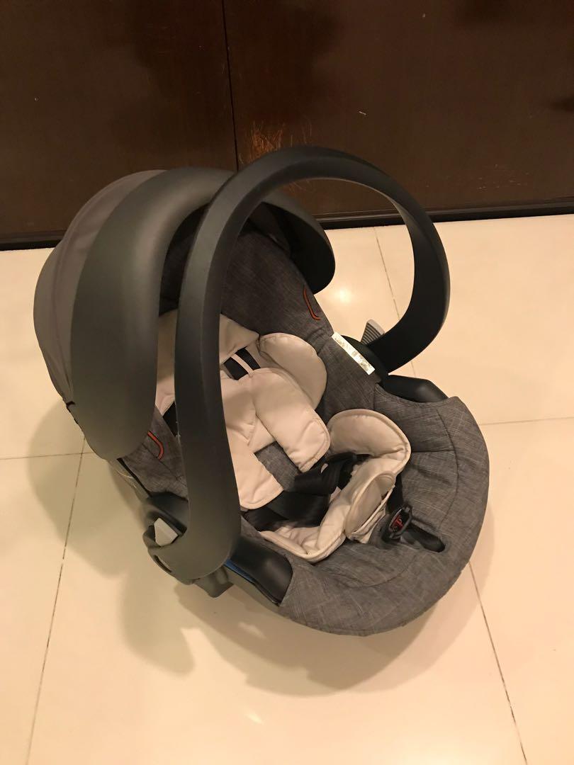 Stokke izi go black hot sale melange