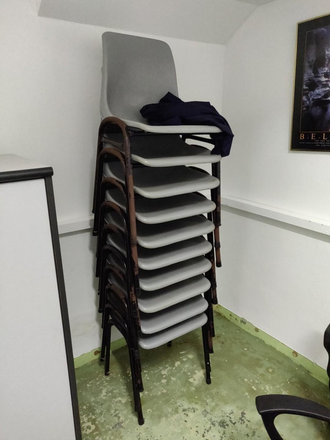 Used classroom chairs, Furniture & Home Living, Furniture, Chairs on