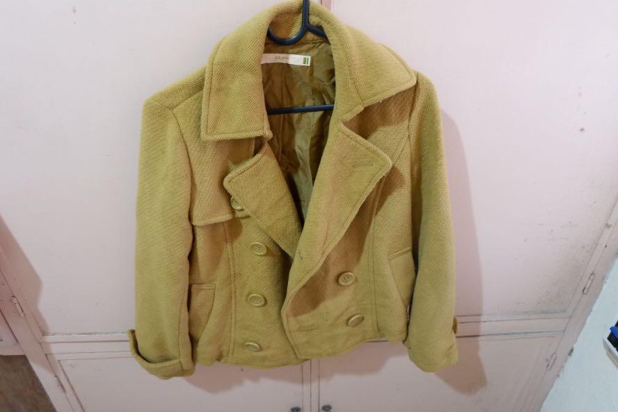 WOOL COAT BUNDLE (3 FOR 800PHP) (Category: Coats, Jackets and Outerwear) located in Paranaque City. Submitted by classyluxeph (Listing ID 260140695, Image 2). Description: USED ONCE DURING MY SYDNEY TRIP EXCELLENT CONDITION .