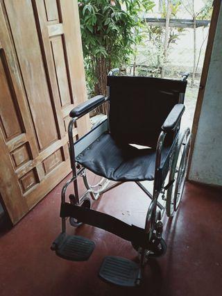 Foldable wheel chair for sale