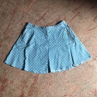 Denim skirt polka