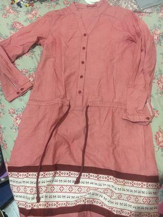 Tunik Graphis untuk Kuliah Kerja