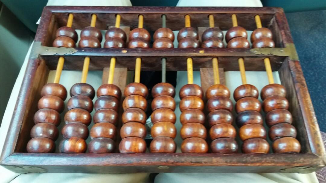 荷花牌黄花梨油梨算盤9檔銅件及招牌齊全 傢俬 家居 家居裝飾 家居裝飾 其他 Carousell