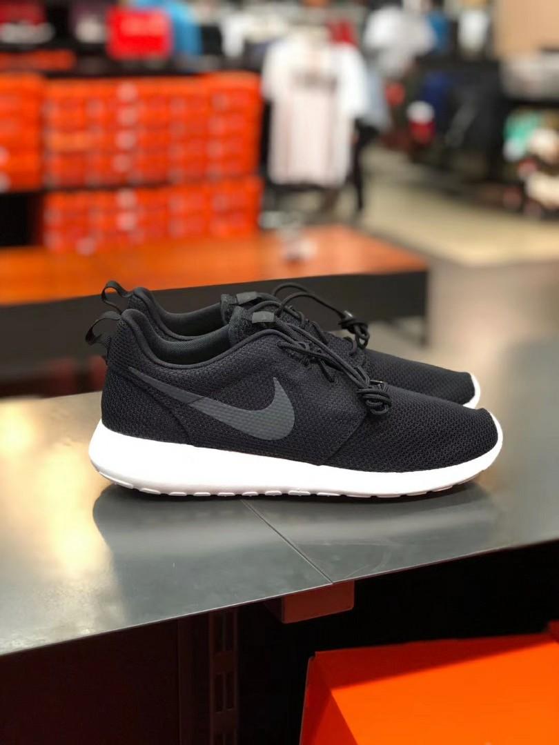 Nike roshe run retail clearance