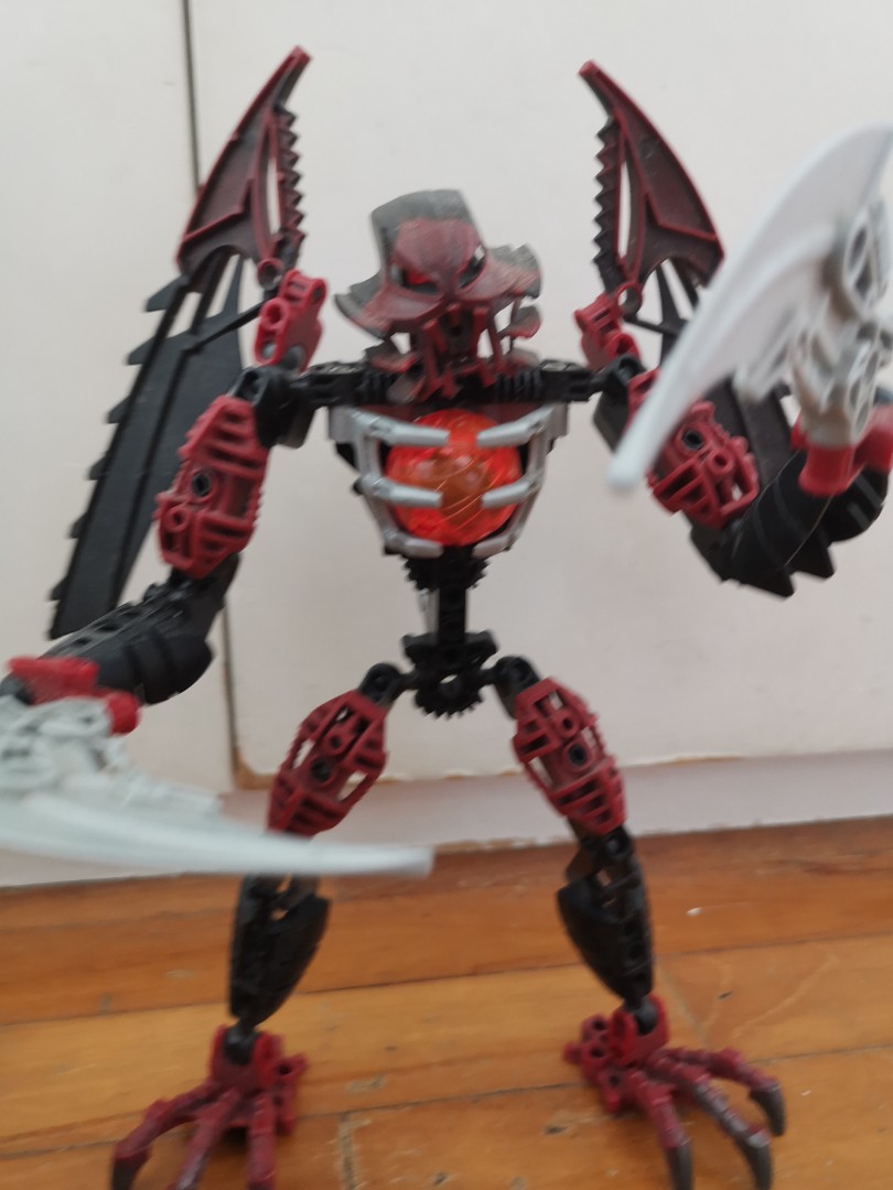 Bionicle Makuta Antroz Hobbies Toys Toys Games On Carousell On a scouting mission he was killed by a rogue vezon. bionicle makuta antroz