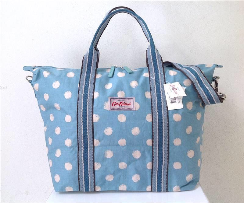 button spot foldaway overnight bag