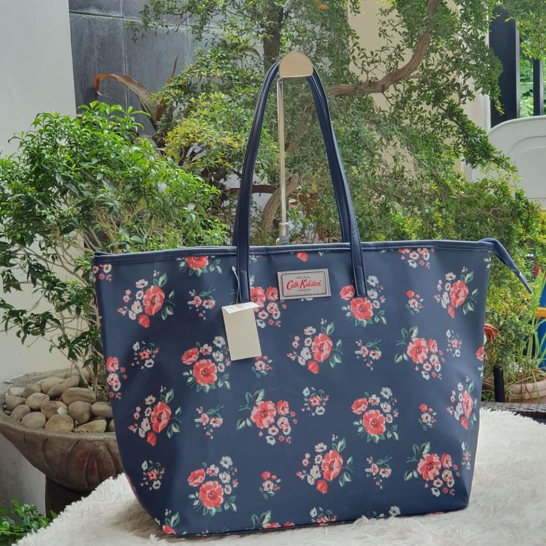 Cath kidston navy floral bag shop
