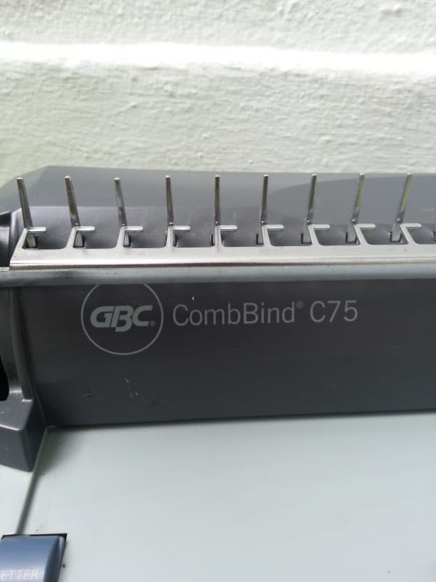 GBC CombBIND C75 Binder, Hobbies & Toys, Stationery & Craft, Stationery