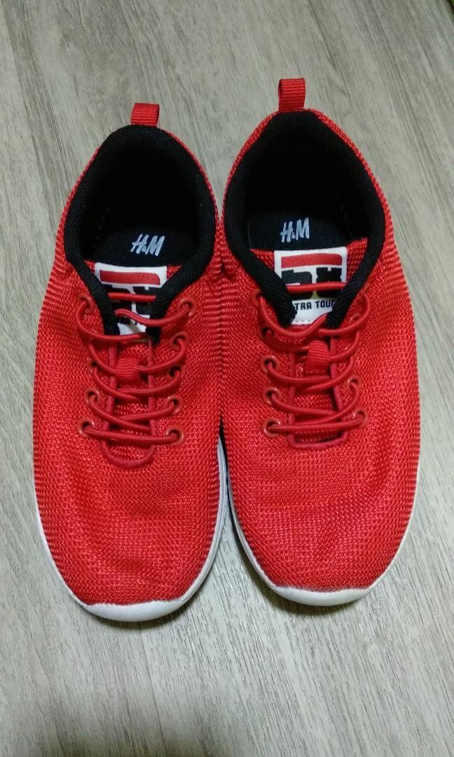 h&m running shoes