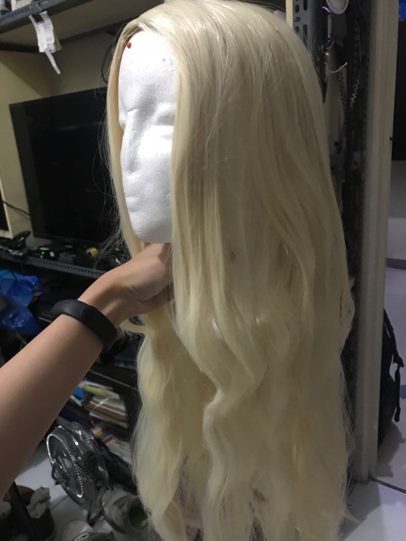 fake blonde wig