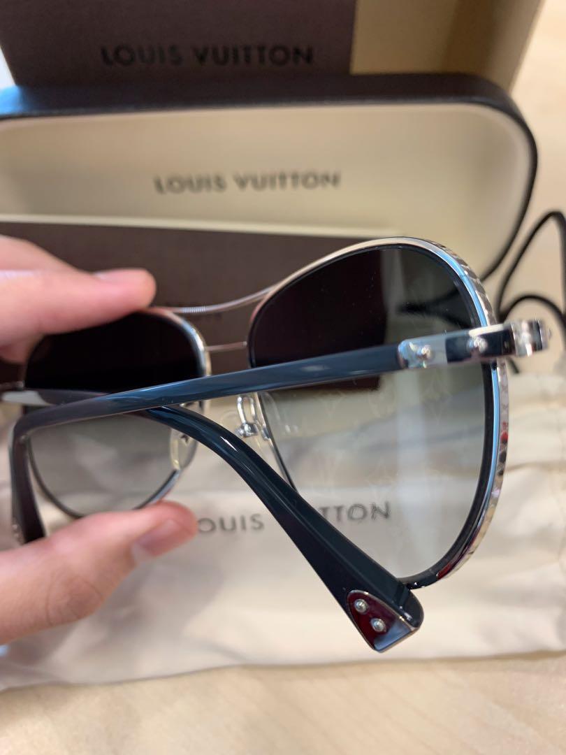 Louis Vuitton Teardrop Conspiration Pilot Sunglasses 58/15 Z0164U
