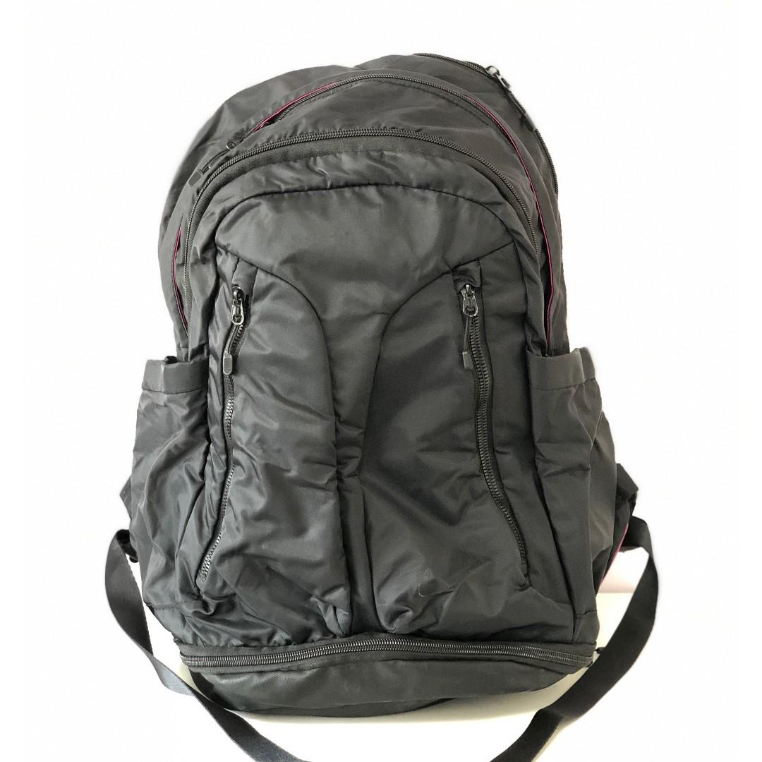 nike multi pocket backpack