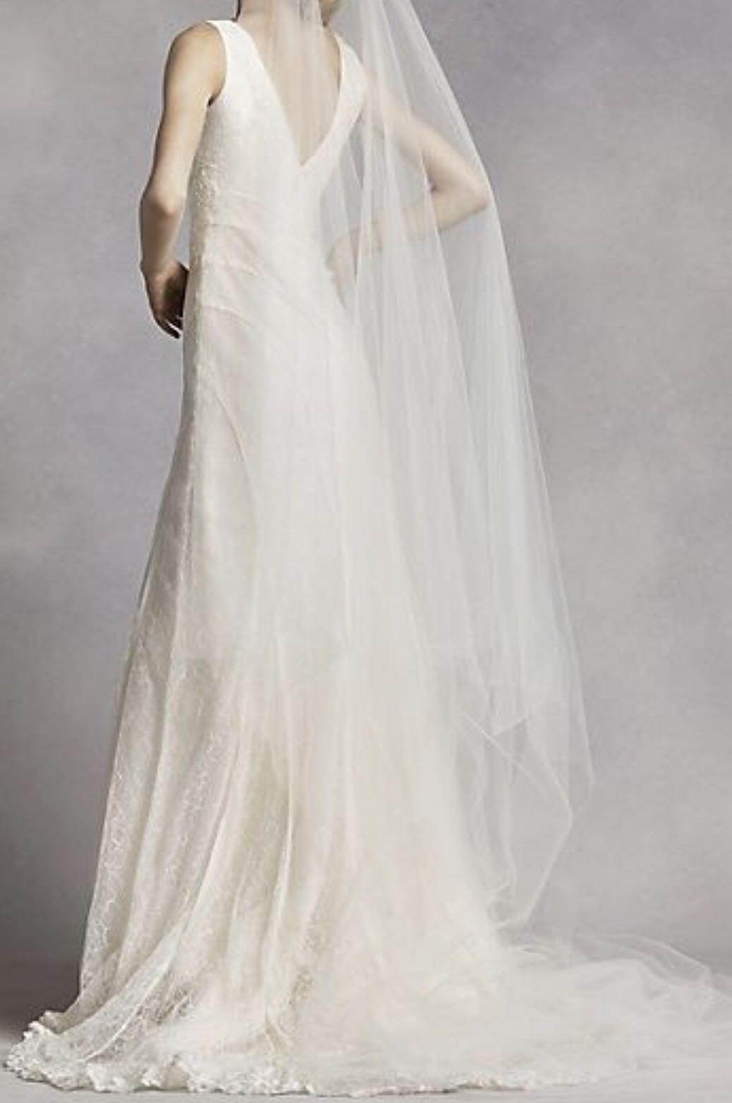 BRAND NEW Vera Wang Lace Wedding Gown US 8 Women s Fashion Dresses Sets Evening dresses gowns on Carousell