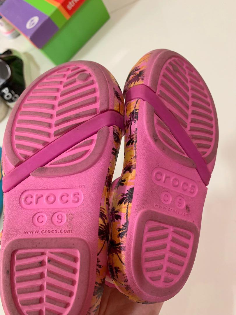 Pink crocs with palm trees store