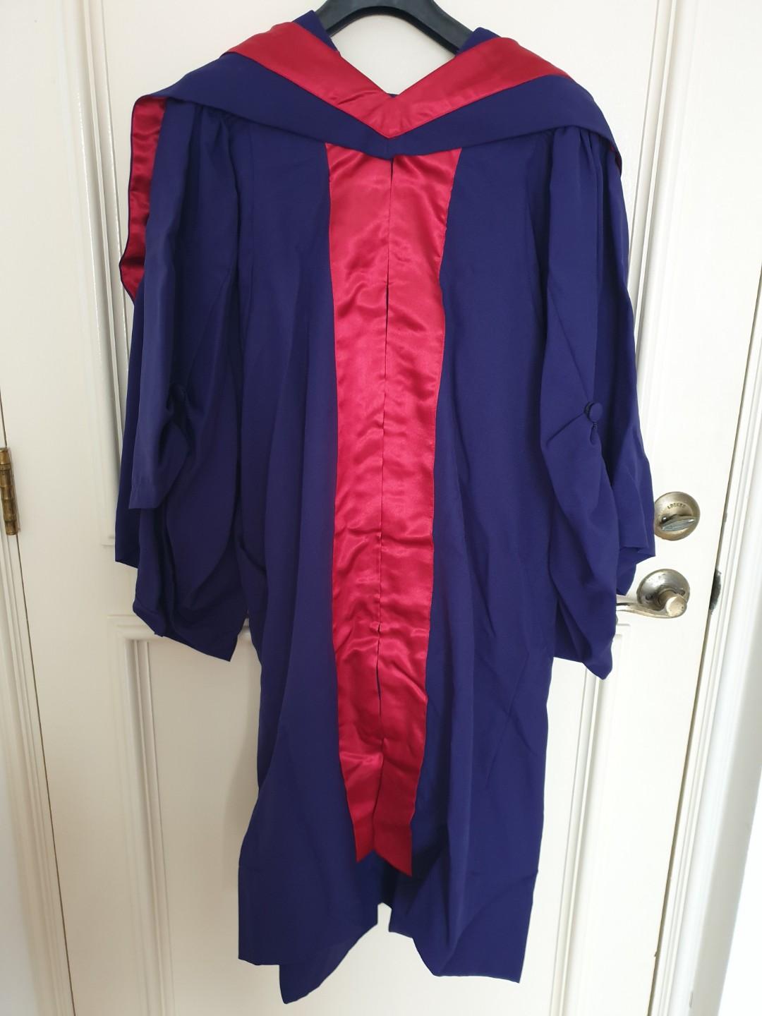 Nus medicine graduation gown