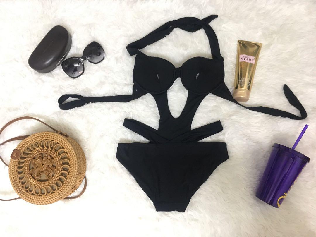 One piece bondage swimsuit (Category: Coats, Jackets and Outerwear) located in Manila. Submitted by smda_10 (Listing ID 260434627, Image 1). Description: Used once lang.