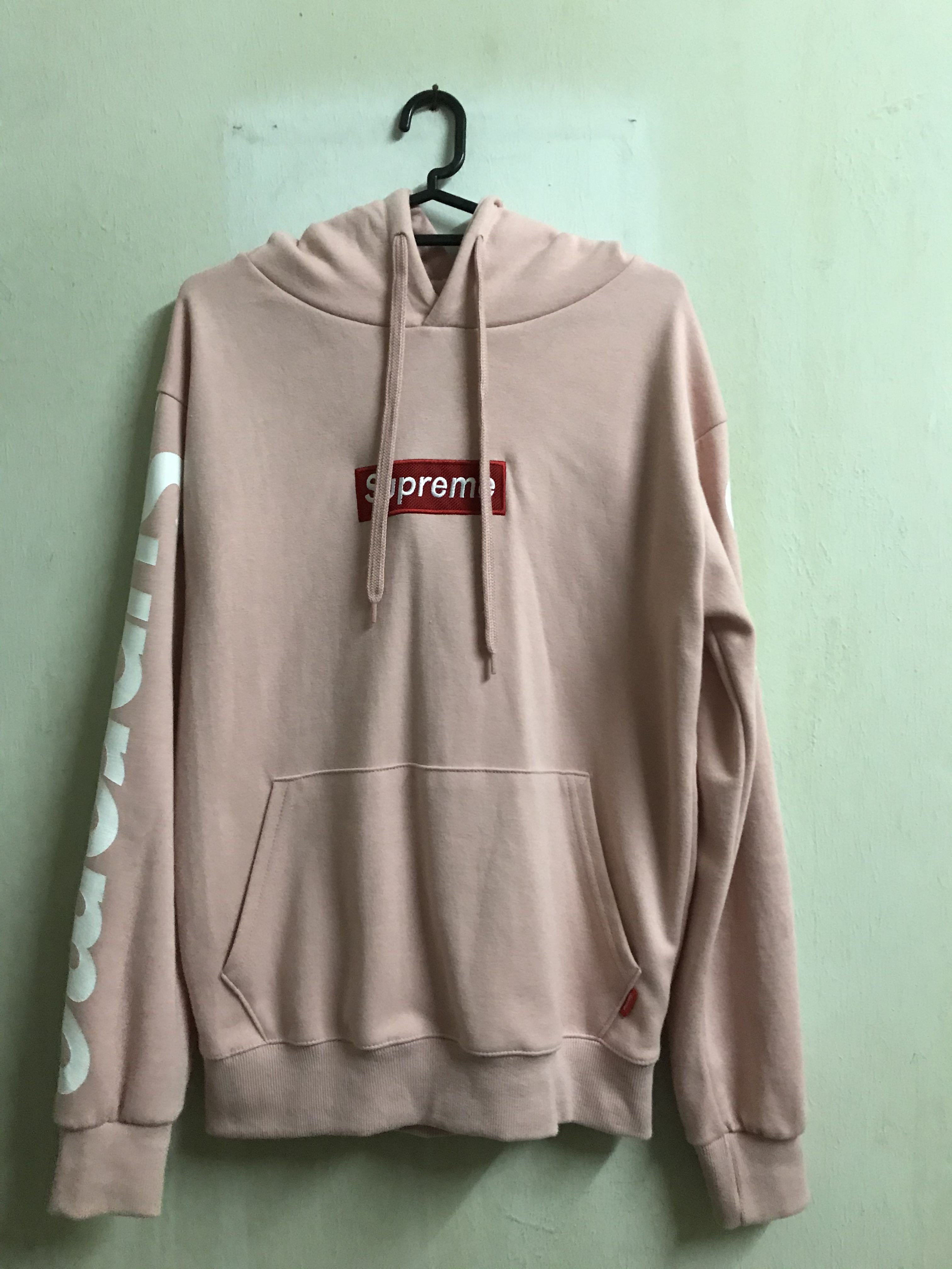 Pink on sale supreme jumper