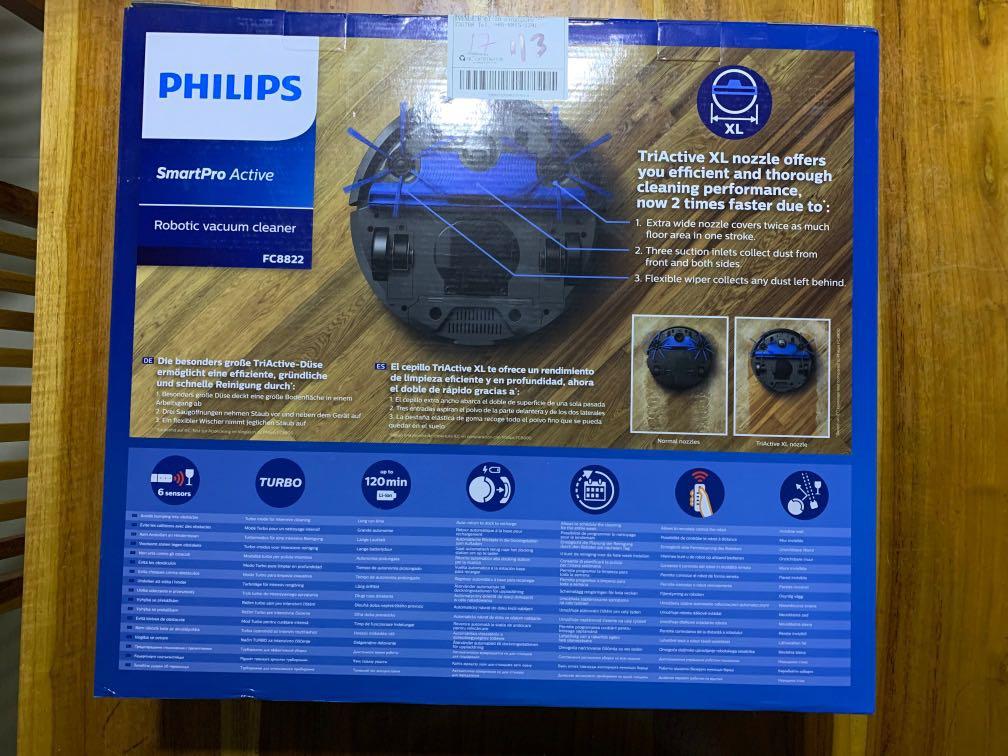 Philips Robotic Vaccum Cleaner FC8822, TV & Home Appliances, Vacuum