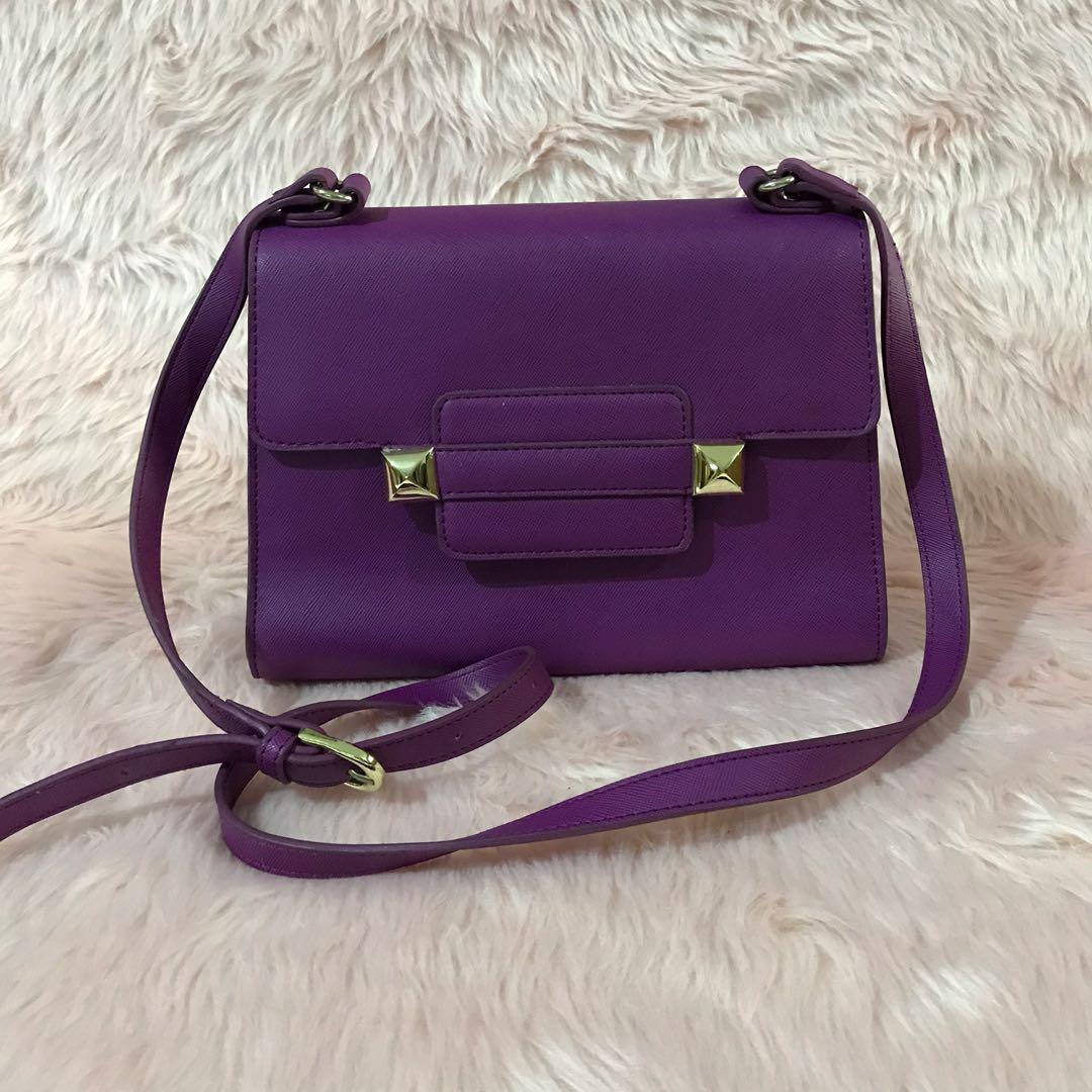 Vera wang clearance sling bag
