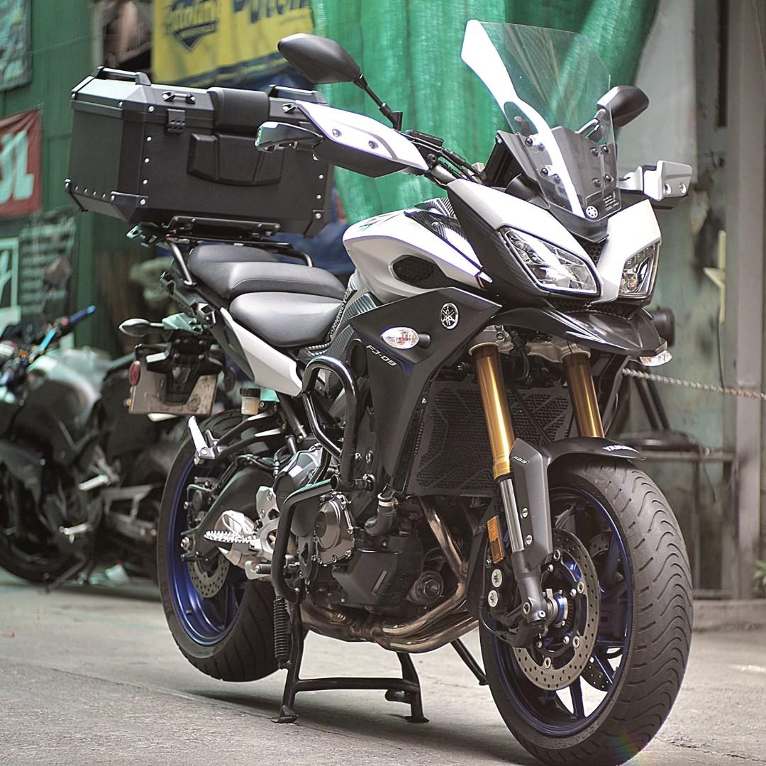 Revolution Angry Rhino Yamaha Fj 09 Mt 09 Top Rack 40 50 60 Litres Silver Top Case Ready Stock Promo Do Not Pm Kindly Call Us Kindly Follow Us Motorcycles Motorcycle Accessories On Carousell