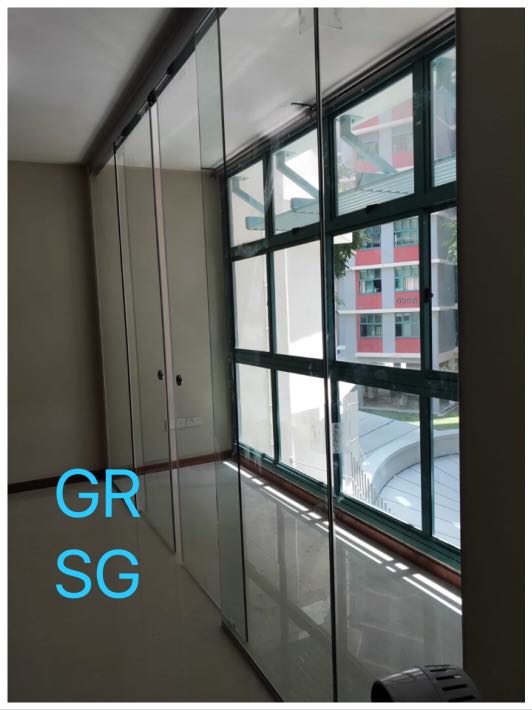Sliding glass door partition for your living / study area, Home