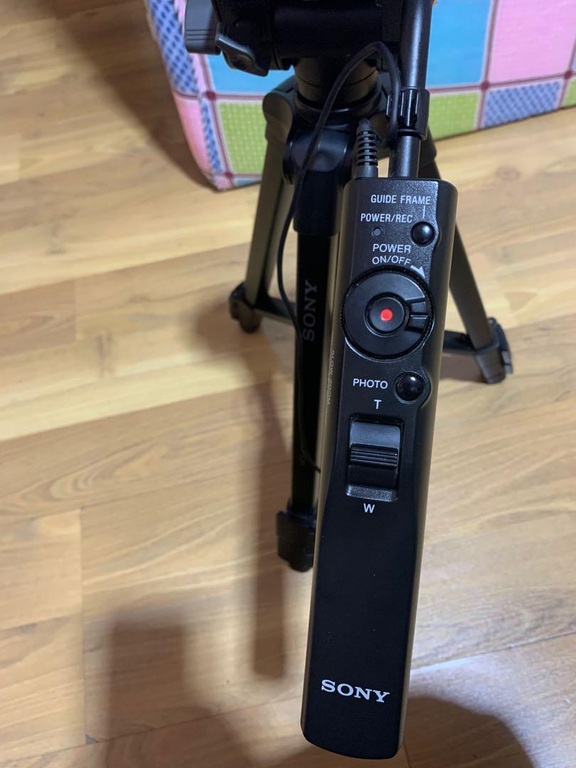 Sony video camera tripod N50, Photography, Video Cameras on Carousell