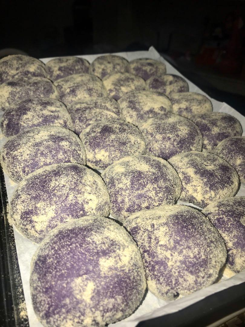 Ube Cheese Pandesal(with Ube halaya) (Category: Local Eats) located in Marikina City. Submitted by paweeeeeeee (Listing ID 260551115, Image 2). Description: 12 pcs. or 24pcs. soft and fluffy pandesal. Ube flavored bread. Hindi tinipid sa cheese. With Ube Halaya Freshly baked when delivered/receive..