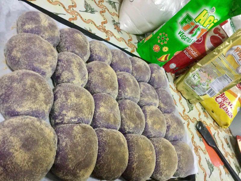 Ube Cheese Pandesal(with Ube halaya) (Category: Local Eats) located in Marikina City. Submitted by paweeeeeeee (Listing ID 260551115, Image 3). Description: 12 pcs. or 24pcs. soft and fluffy pandesal. Ube flavored bread. Hindi tinipid sa cheese. With Ube Halaya Freshly baked when delivered/receive..