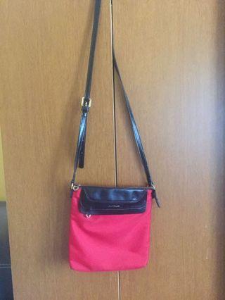 Sling bag hush puppies
