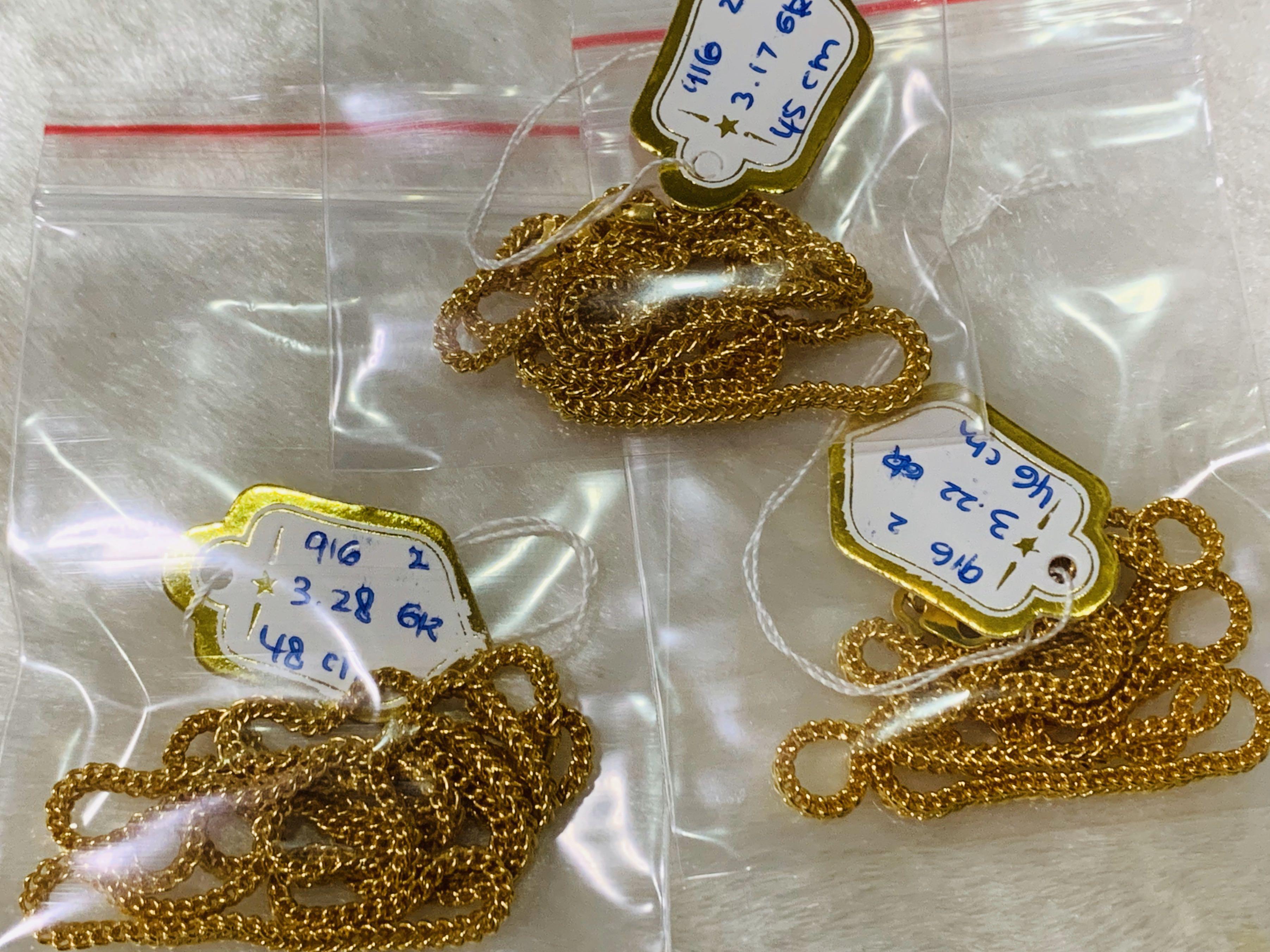 Gold box necklace top