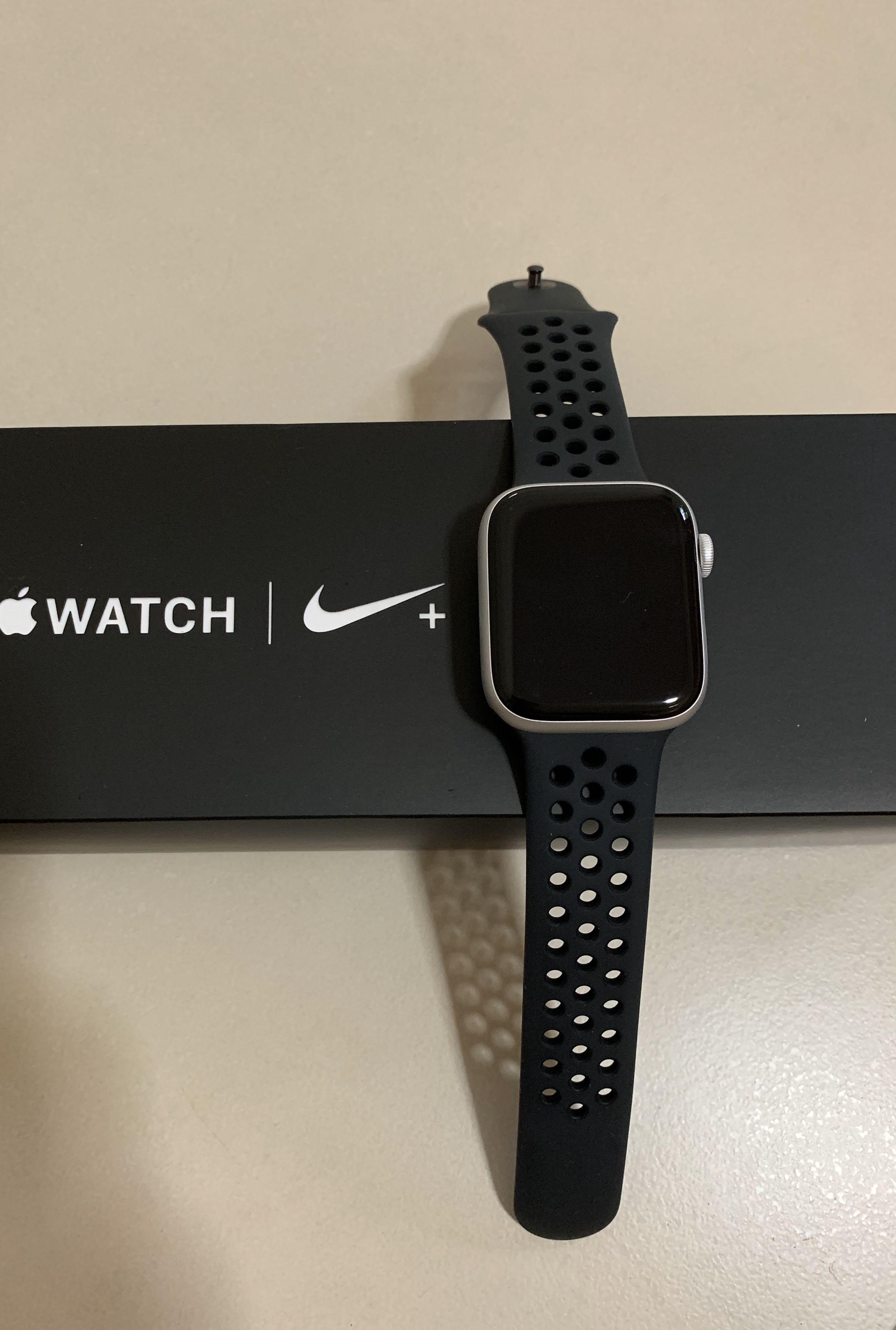 nike sports band for apple watch 4