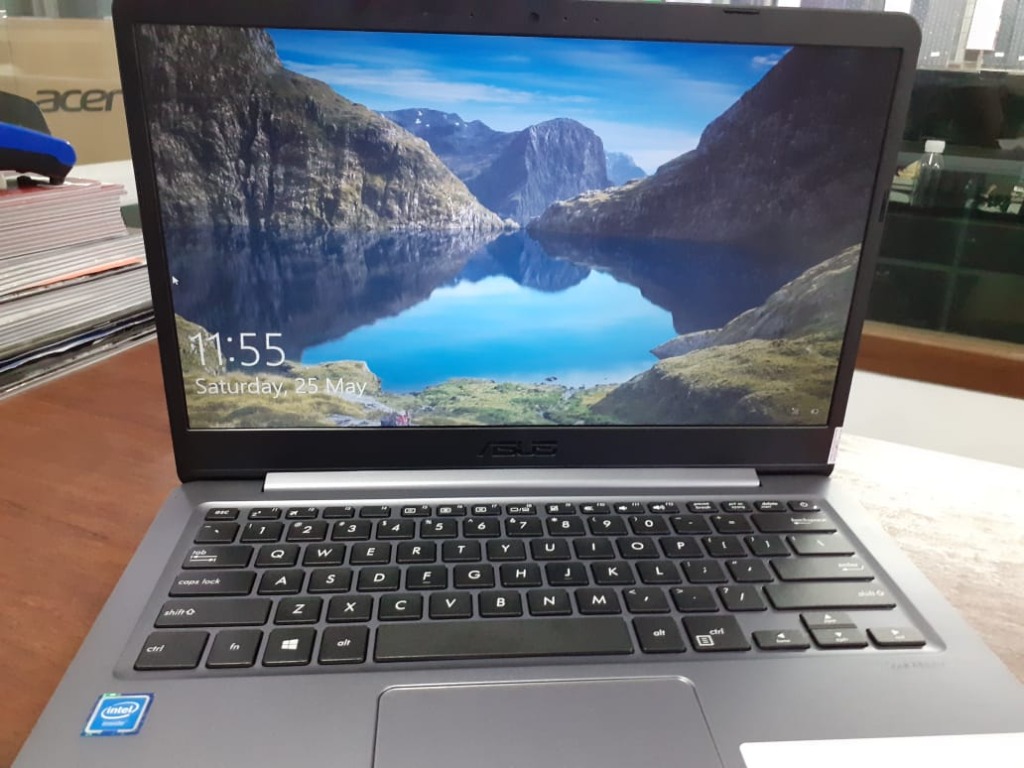 Asus Vivobook 14 R420sa Elektronik Komputer Laptop Di Carousell