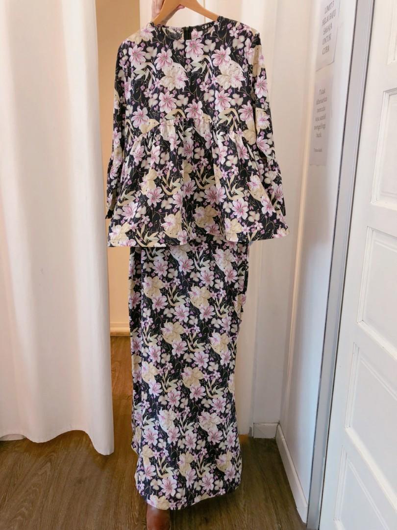 Baju kurung floral clearance