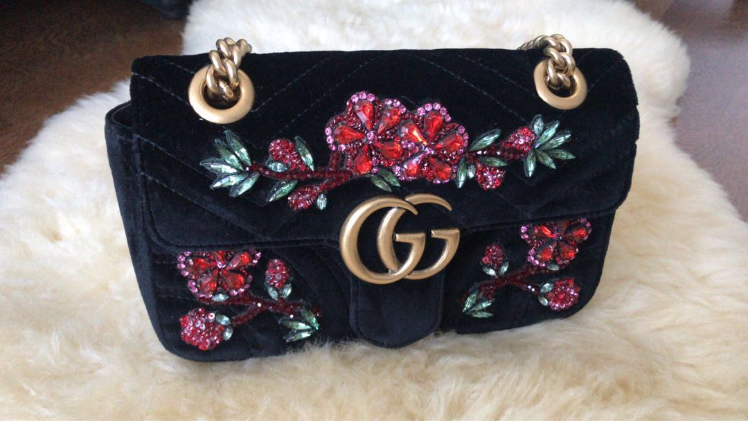 Gucci Marmont Bag Red Velvet Matelasse GG, Luxury, Bags & Wallets on  Carousell