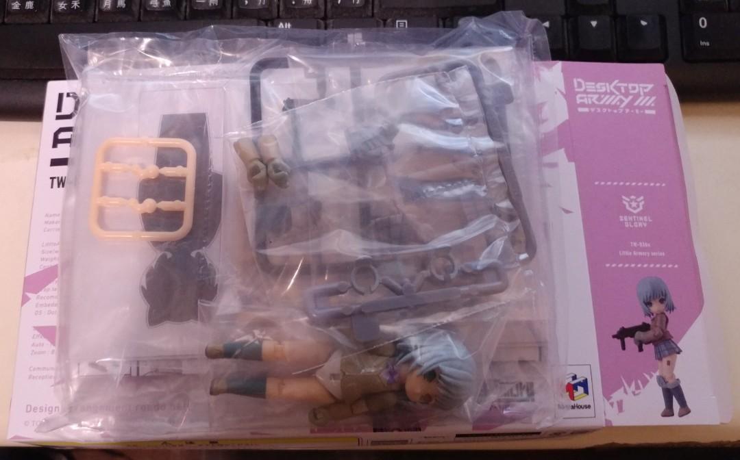 Desktop Army 椎名六花 無拆袋 可用來野未明交換 玩具 遊戲類 玩具 Carousell