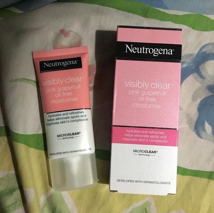 pink grapefruit moisturiser