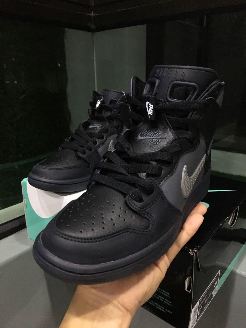 Nike SB Dunk High x Footwear, Sneakers on Carousell