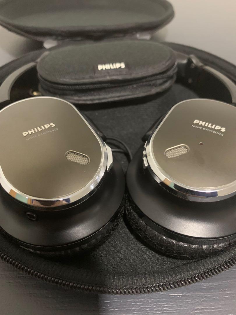 Philips Noise Cancelling Headphones (Category: Headphones & Headsets) located in Mandaluyong City. Submitted by oliboycastro (Listing ID 260770355, Image 2). Description: SHN9500/01. Active Noise Canceling. 85% Less External Noise. Ideal for use in airplanes and trains. Complete with case. Batteries not included. Leather padding cracked due to wear and tear. Otherwise, working perfectly. .