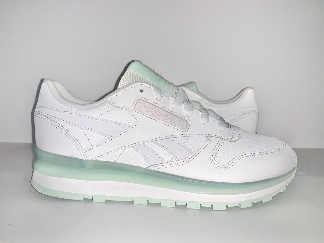 Reebok Classic Leather in White and Mint Glow Women EU 37.5 BNWB