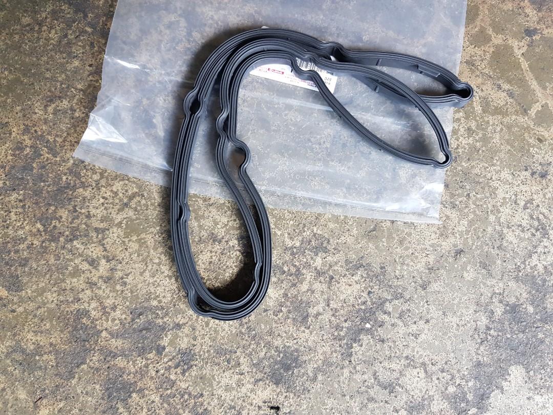 Toyota Innova Hilux Fortuner Valve Cover Gasket Bnew Original, Car